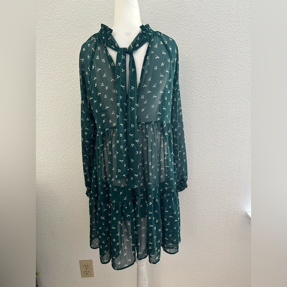 ON 34th Green Floral Dress size s - Picture 2 of 6